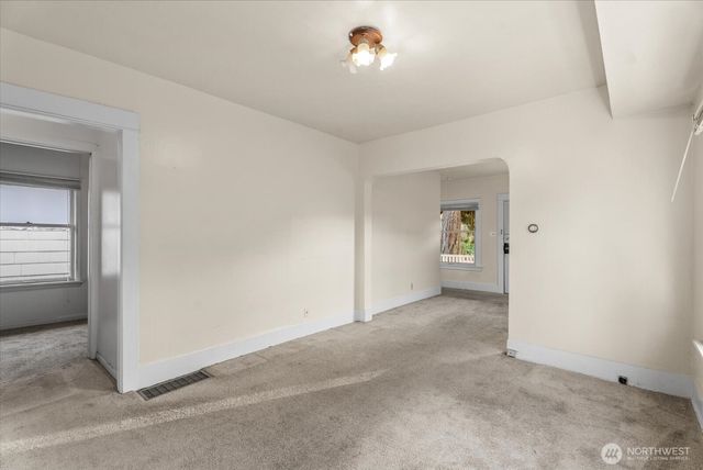 6533 5th Avenue NW, Seattle, WA 98117