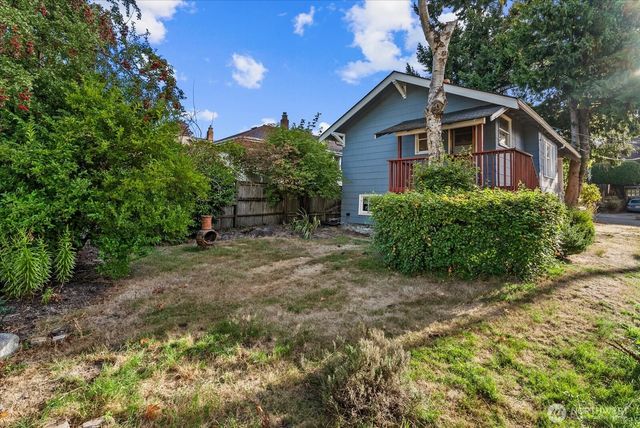6533 5th Avenue NW, Seattle, WA 98117