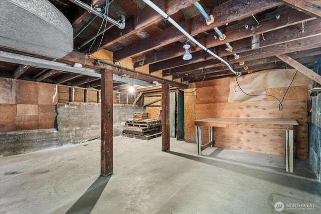 6533 5th Avenue NW, Seattle, WA 98117