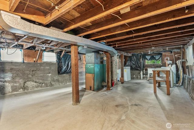 6533 5th Avenue NW, Seattle, WA 98117