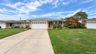33439 Elgin Court, Sterling Heights, MI 48310
