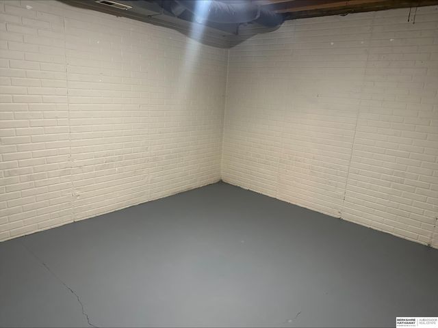 2332 NW 50th Street, Lincoln, NE 68524