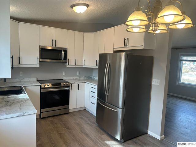 2332 NW 50th Street, Lincoln, NE 68524