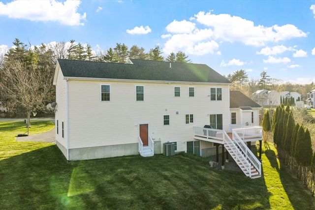 16 Windsor Rd, Shirley, MA 01464