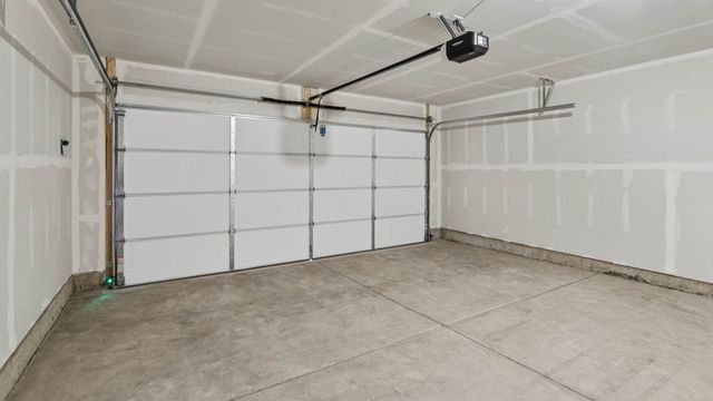 533 yosemite Way, Mundelein, IL 60060