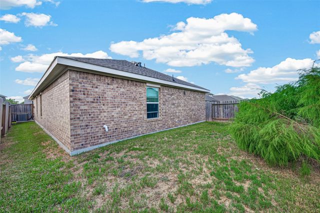 19814 Epirus Shores Drive, Hockley, TX 77447