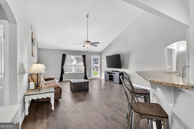 321 Daniel Trent Way, Kingsland, GA 31548