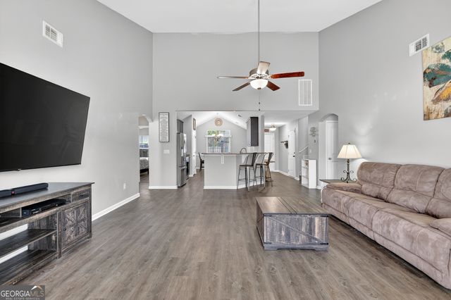 321 Daniel Trent Way, Kingsland, GA 31548