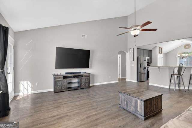 321 Daniel Trent Way, Kingsland, GA 31548