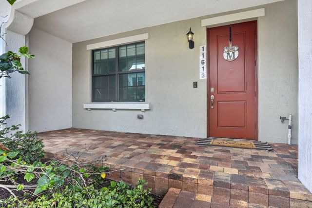 11613 SW 13th Court, Pembroke Pines, FL 33025