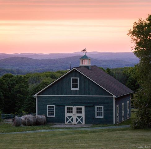 26 Mountain Farm Road, Millerton, NY 12546