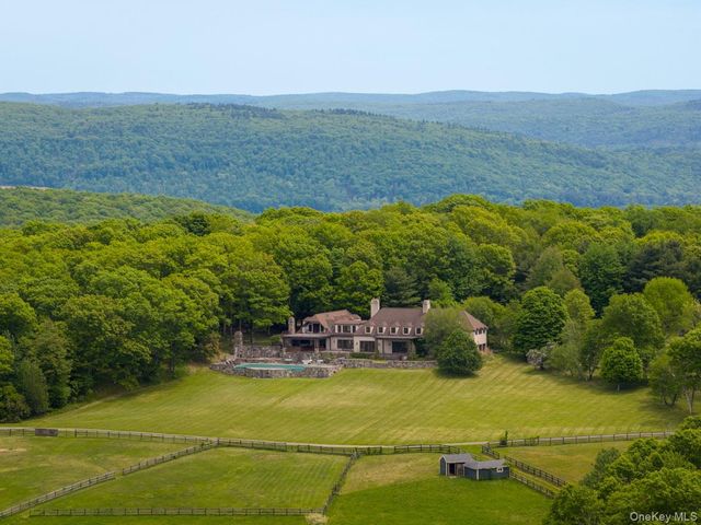 26 Mountain Farm Road, Millerton, NY 12546