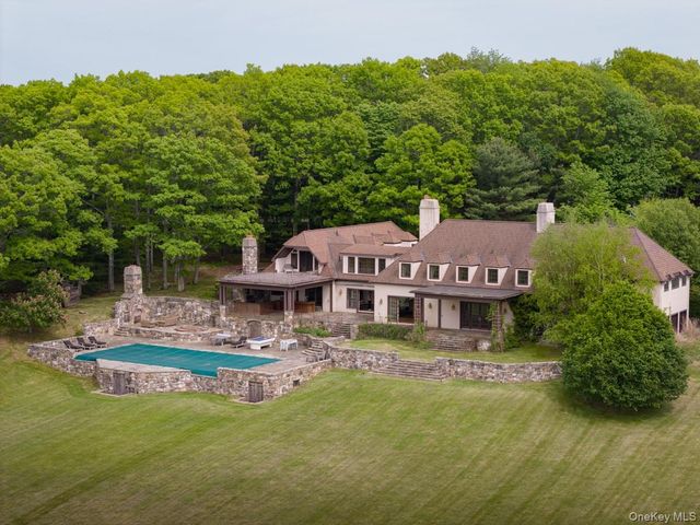 26 Mountain Farm Road, Millerton, NY 12546