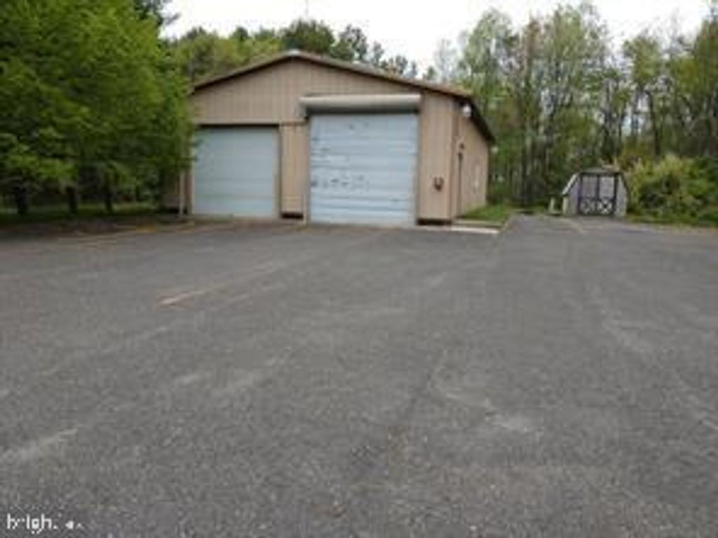 23 N LAWRENCE SQ BLVD N, Lawrence Township, NJ 08648