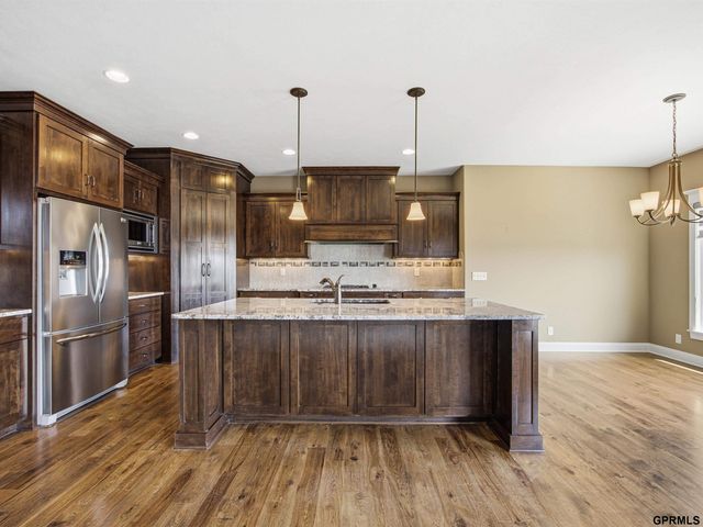 1505 S 208th Street, Elkhorn, NE 68022