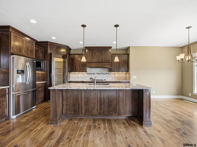 1505 S 208th Street, Elkhorn, NE 68022