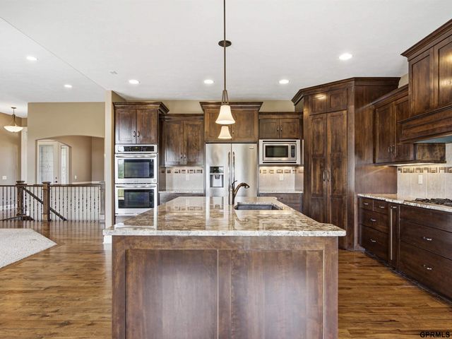 1505 S 208th Street, Elkhorn, NE 68022