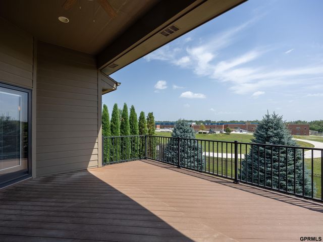 1505 S 208th Street, Elkhorn, NE 68022