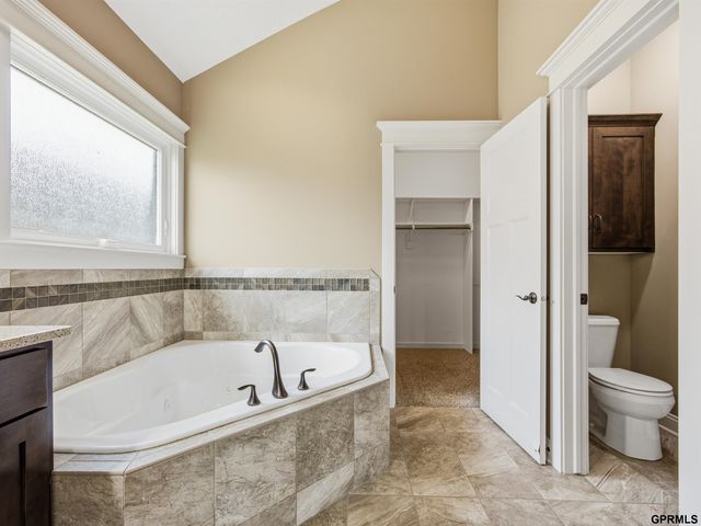 1505 S 208th Street, Elkhorn, NE 68022