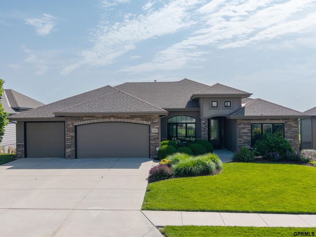 1505 S 208th Street, Elkhorn, NE 68022