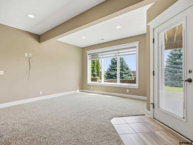 1505 S 208th Street, Elkhorn, NE 68022