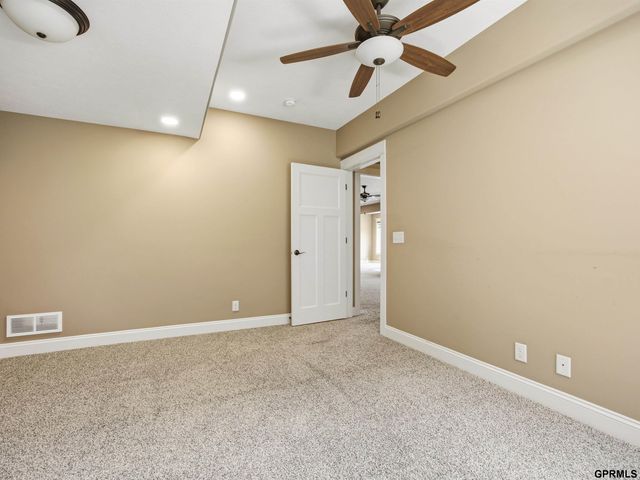 1505 S 208th Street, Elkhorn, NE 68022