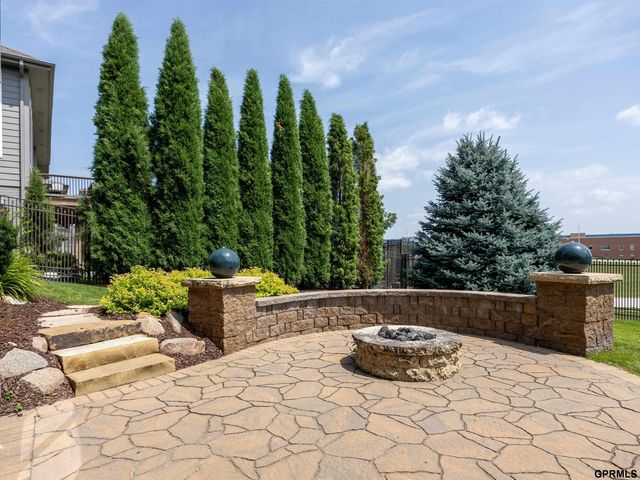 1505 S 208th Street, Elkhorn, NE 68022