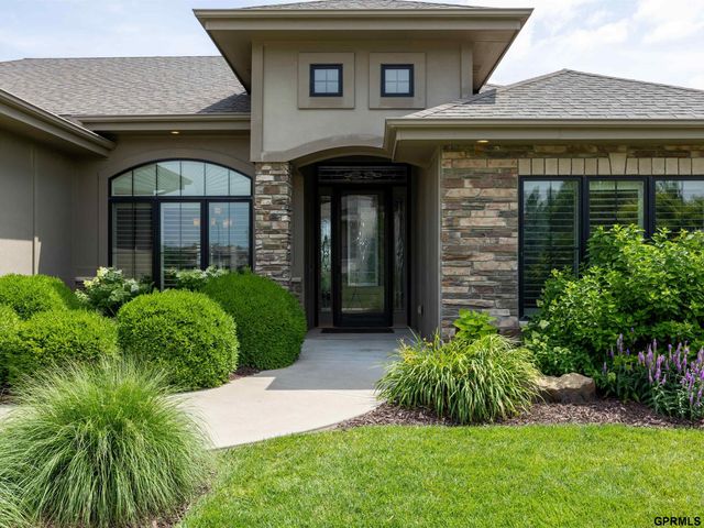 1505 S 208th Street, Elkhorn, NE 68022