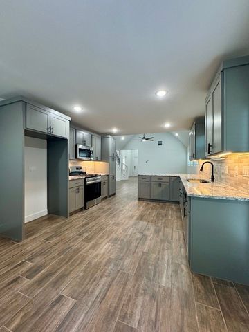 3108 SW Lovely Lane, Bentonville, AR 72713