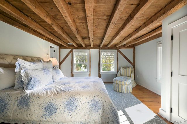 137 Montauk Highway, Quogue, NY 11959