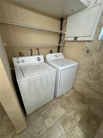 7930 NW 21st Ct, Sunrise, FL 33322