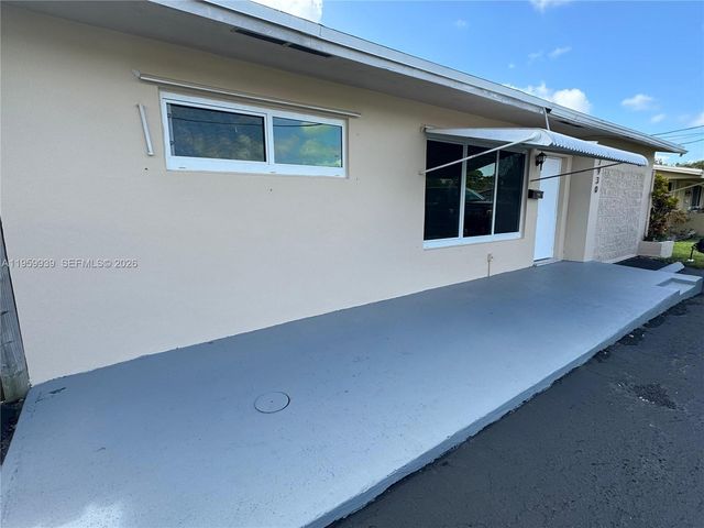 7930 NW 21st Ct, Sunrise, FL 33322