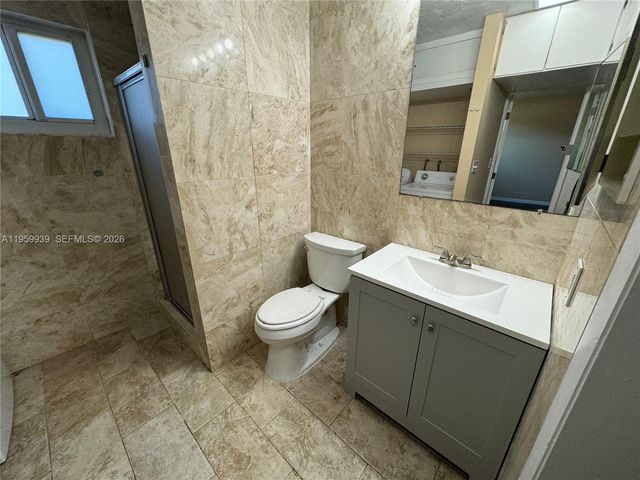 7930 NW 21st Ct, Sunrise, FL 33322