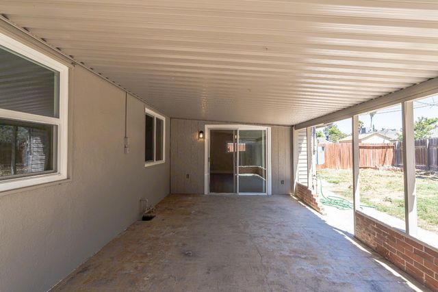 4941 Alcott Dr, Sacramento, CA 95820