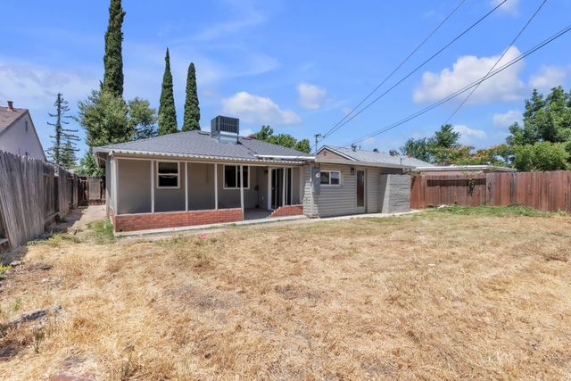 4941 Alcott Dr, Sacramento, CA 95820