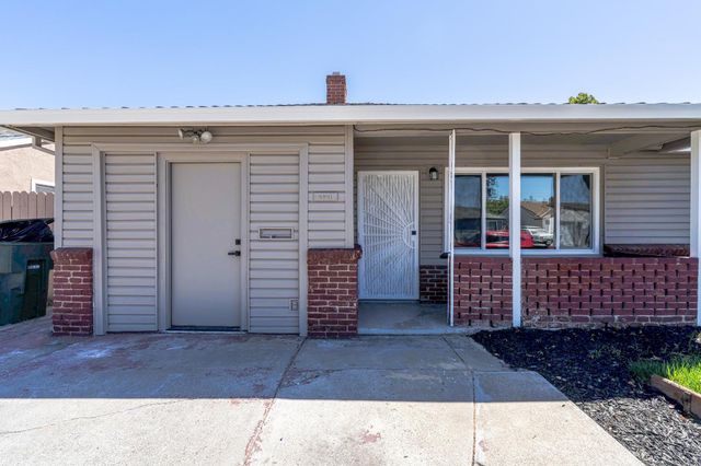 4941 Alcott Dr, Sacramento, CA 95820