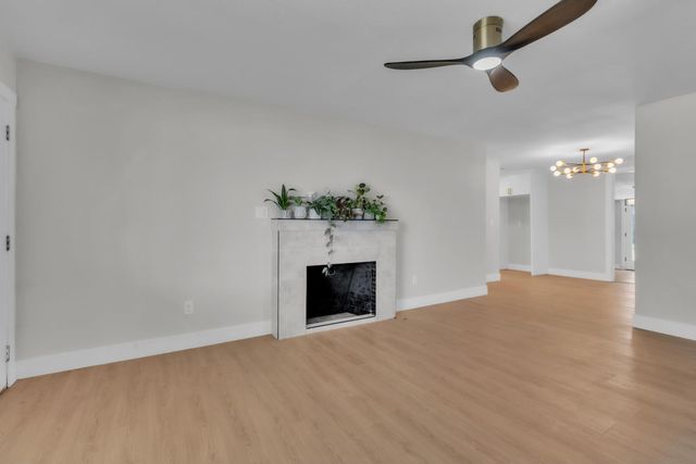 4941 Alcott Dr, Sacramento, CA 95820