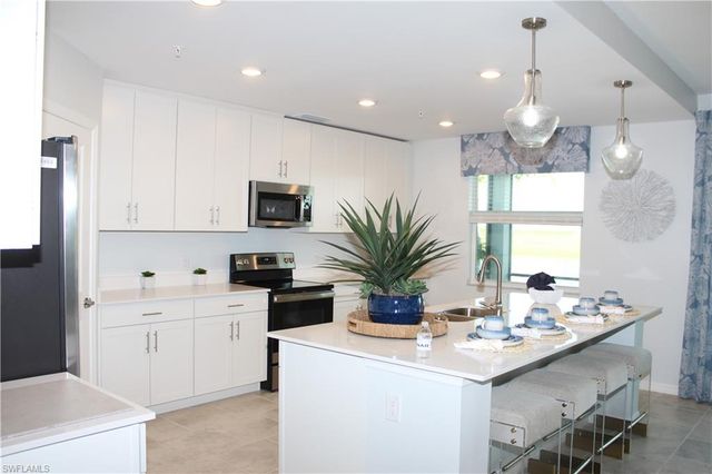 5733 OAKMONT CT 8612, Ave Maria, FL 34142