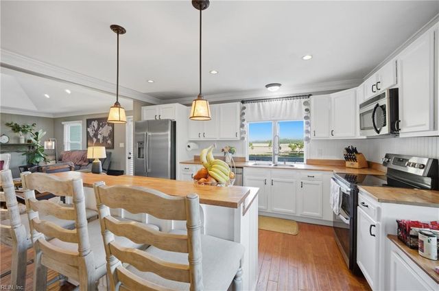 900 Princess Anne RD, Virginia Beach, VA 23457