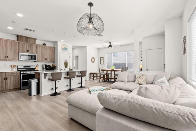 359 SWEET PLACE, Fallbrook, CA 92028