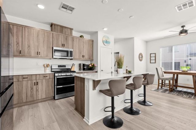 359 SWEET PLACE, Fallbrook, CA 92028