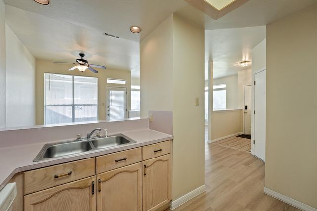 502 Gregory CT, Round Rock, TX 78664