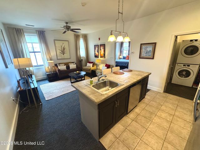 228 Yazoo Avenue, D, Clarksdale, MS 38614