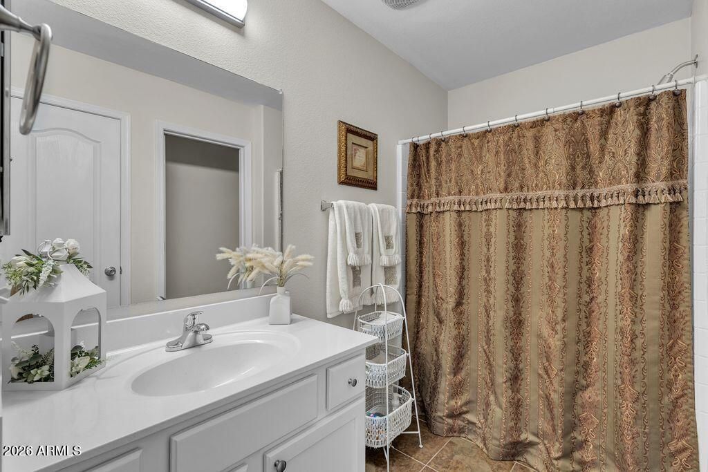 Image 12 of property listing at 1995 W KRISTINA Avenue, San Tan Valley, AZ 85144