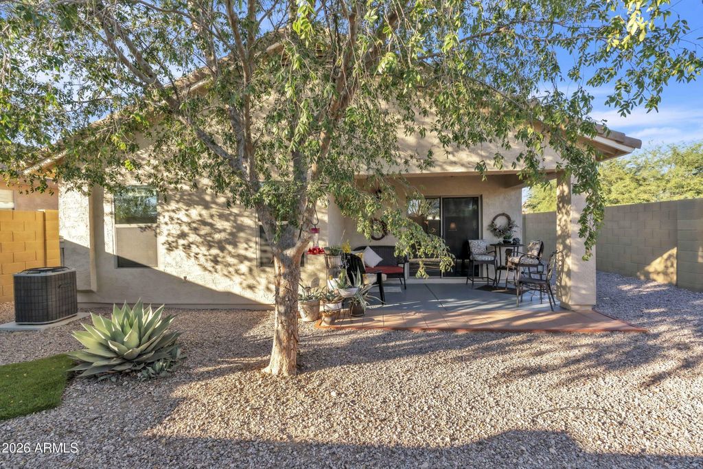 Image 20 of property listing at 1995 W KRISTINA Avenue, San Tan Valley, AZ 85144