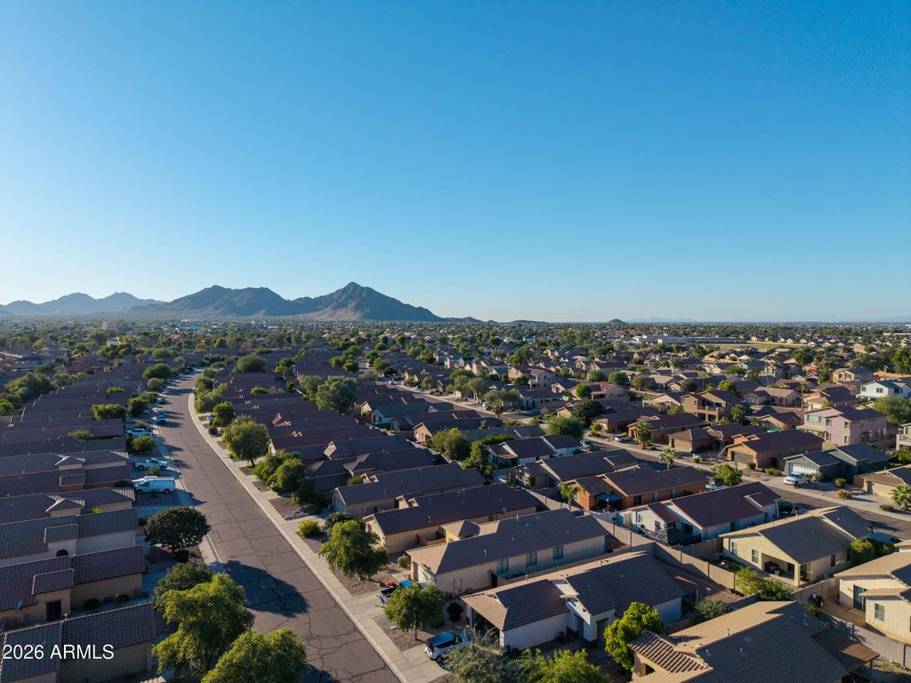 Image 25 of property listing at 1995 W KRISTINA Avenue, San Tan Valley, AZ 85144