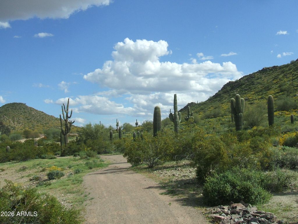 Image 27 of property listing at 1995 W KRISTINA Avenue, San Tan Valley, AZ 85144