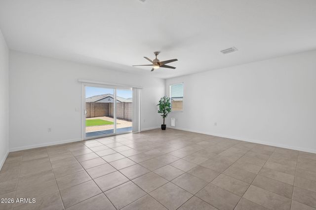 2421 W SABLE Avenue, Apache Junction, AZ 85120