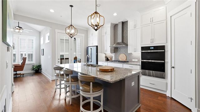 429 Chandler Lane, Woodstock, GA 30188