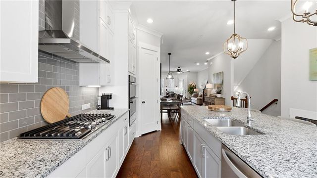 429 Chandler Lane, Woodstock, GA 30188